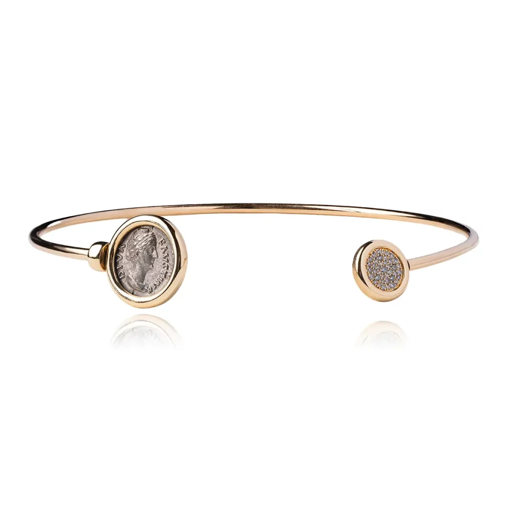 Tanit Faustina choker 02
