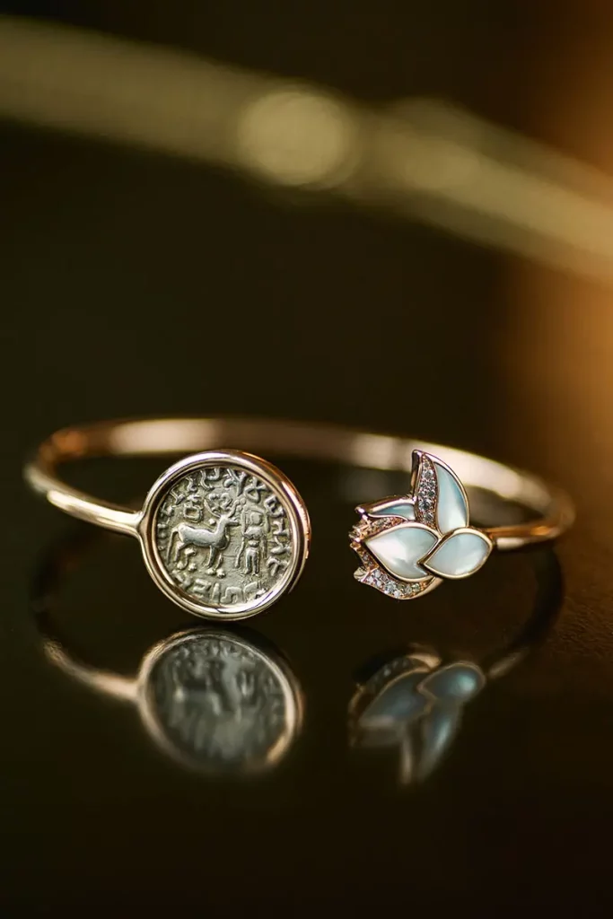 Tanit Kuninda Lakshmi Bracelet Cuff beauty image 03