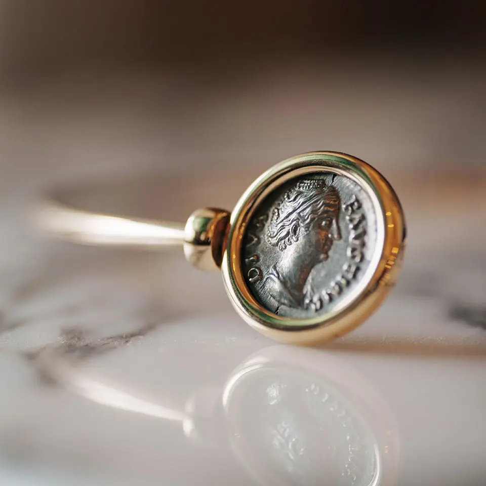 Tanit Faustina Choker