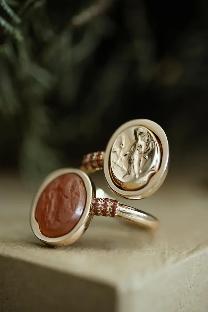 Tanit Fortuna Ring beauty shot 04