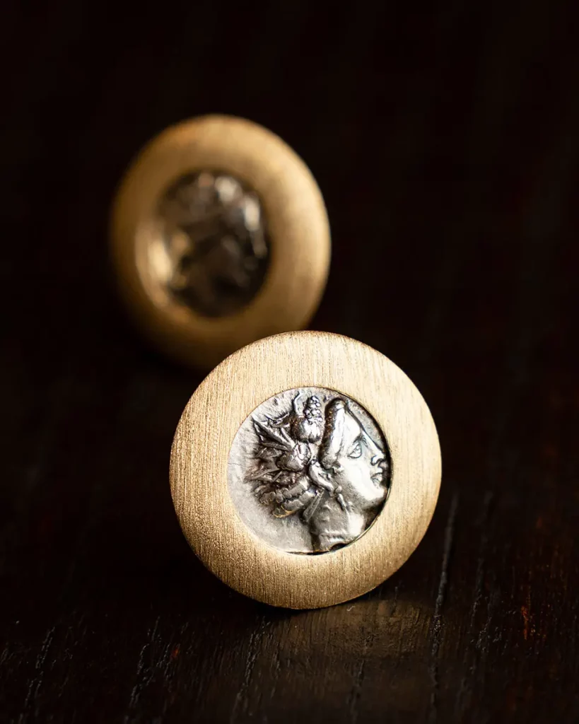 Tanit Histiaia earrings studs portrait regular 01