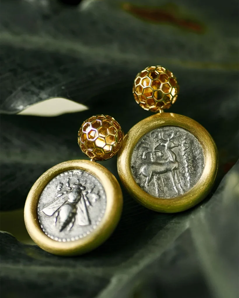 Tanit Melissae Earrings portrait regular 01