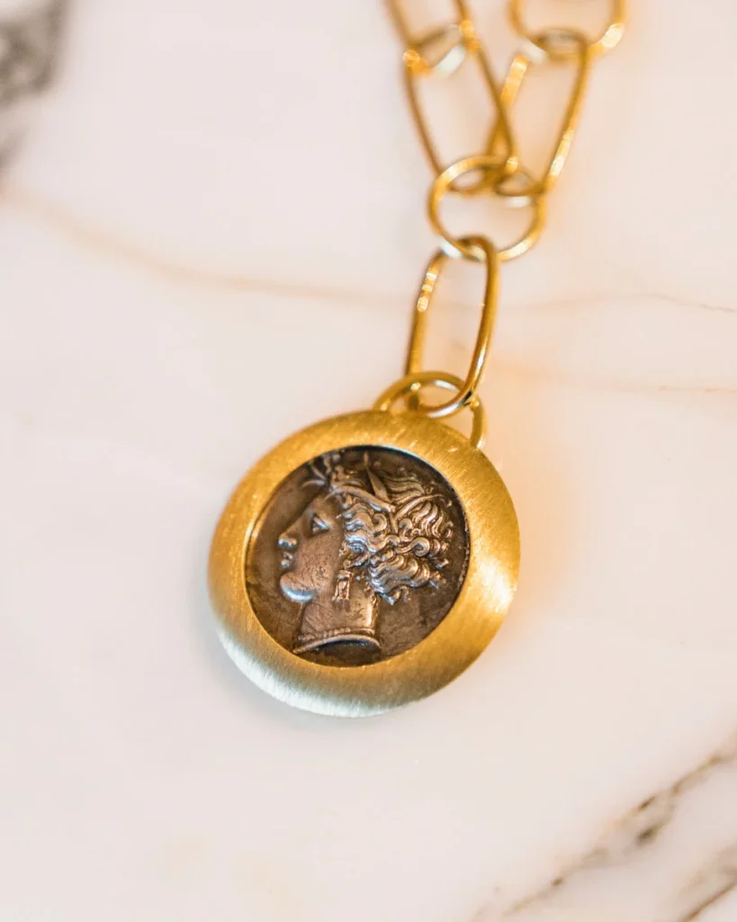 Tanit Pendant portrait image 01