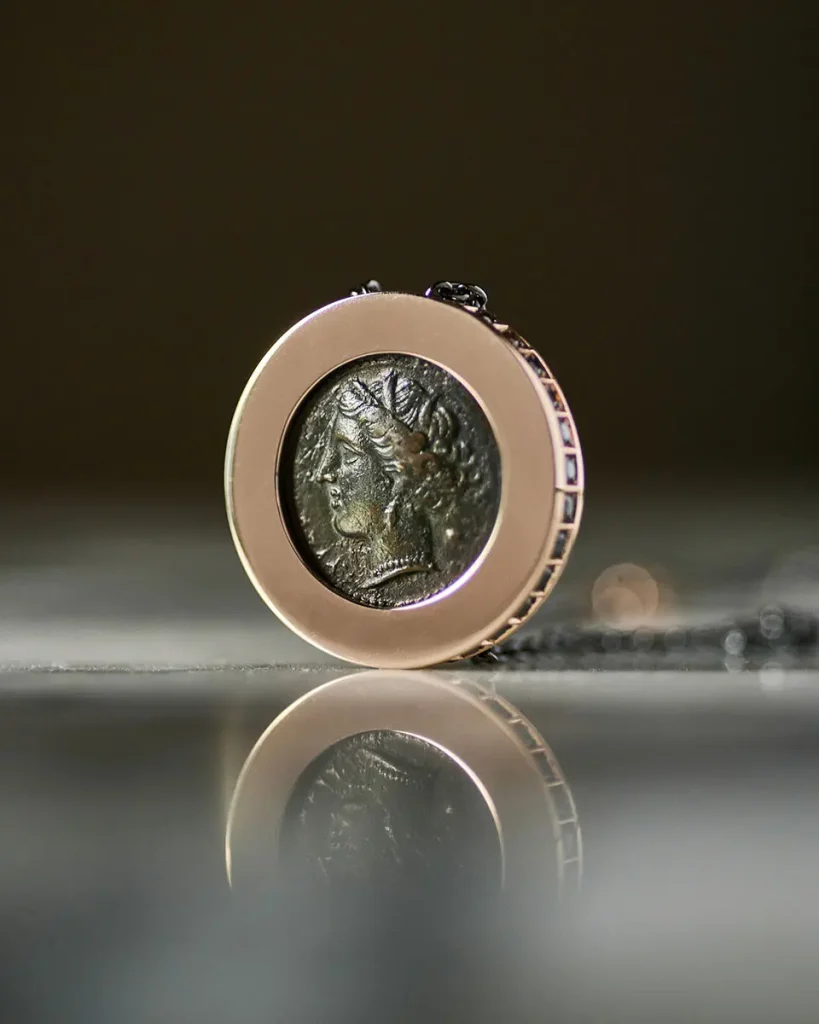 Persephone Pendant portrait regular 01