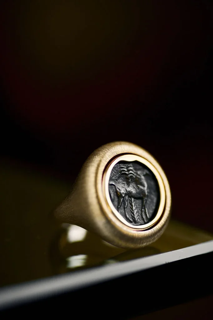 Tanit Signet Ring beauty image 02