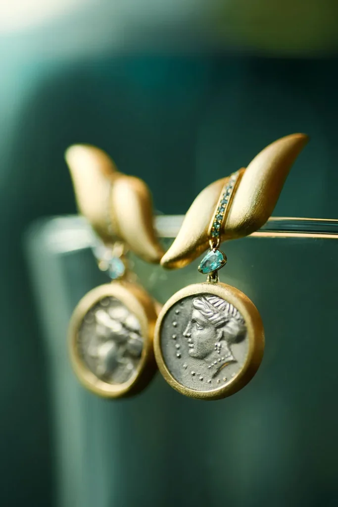 Sinope Earrings beauty image 01