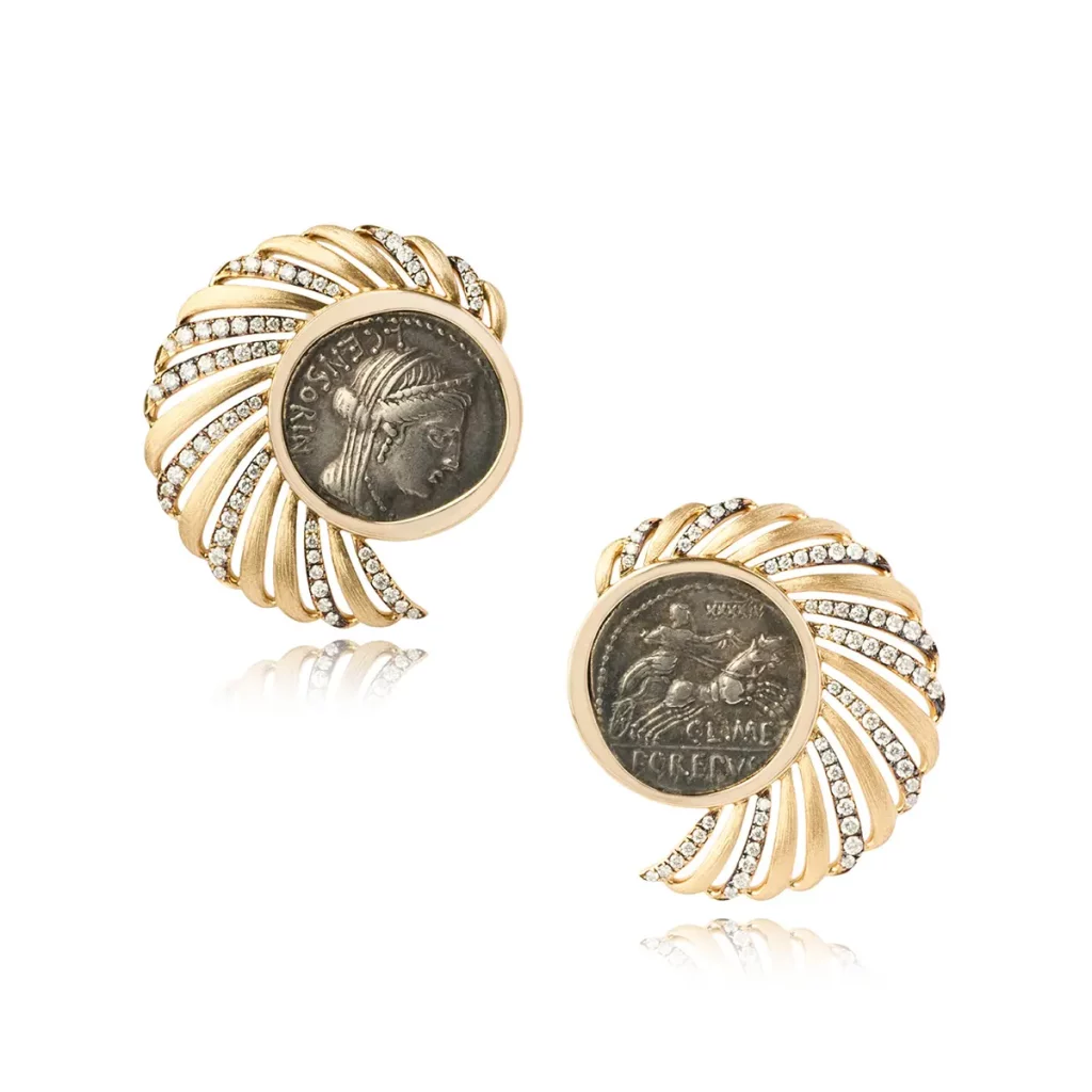 Tanit Venus Earrings product shot 01